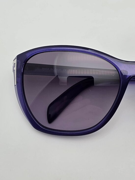 Fendi FS5219 513 Crystal Purple Frame Grey Gradient Lens Sunglasses w/ Case 58mm main image 6